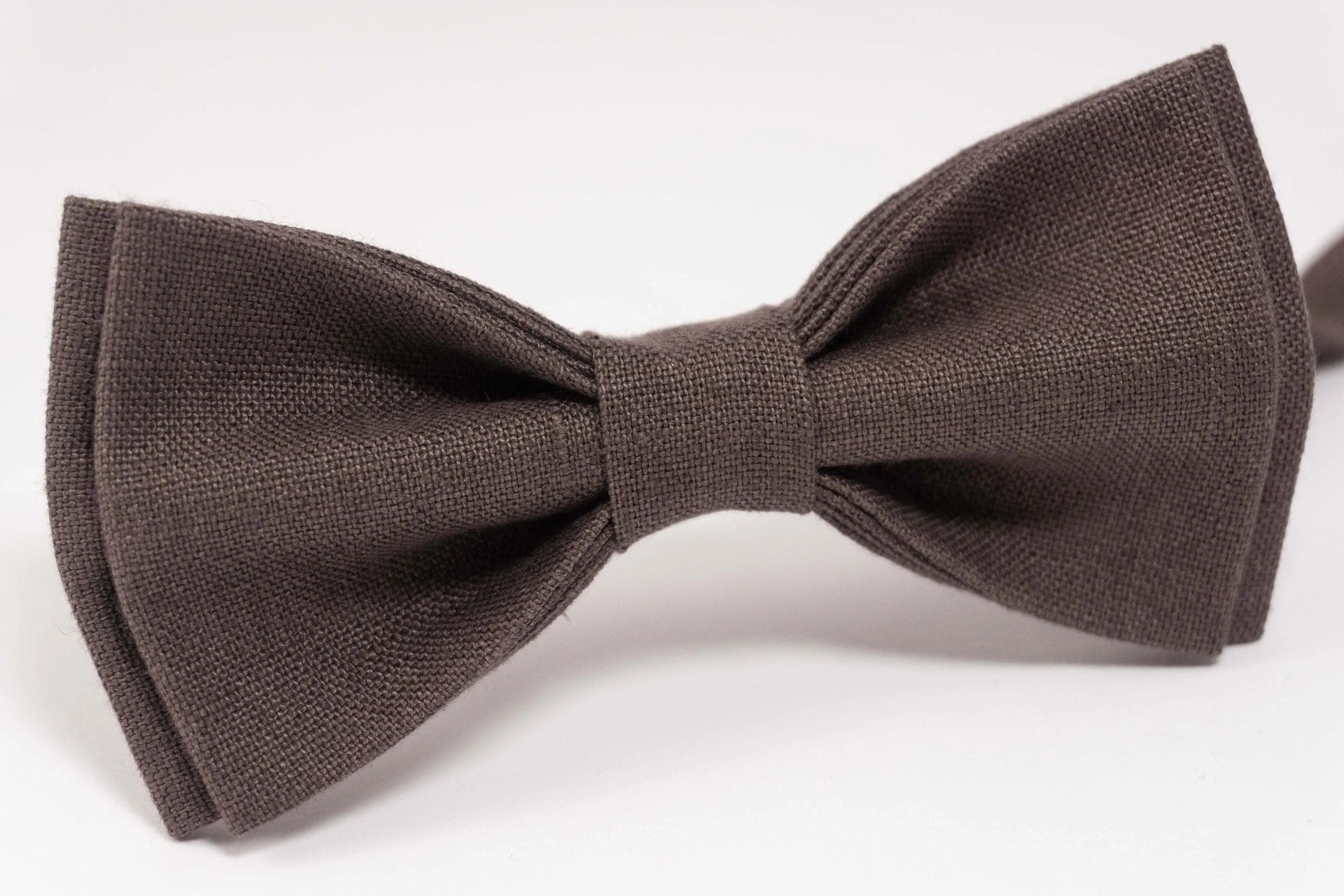 Brown bow tie for grooms  | Brown wedding bow tie for groomsmen