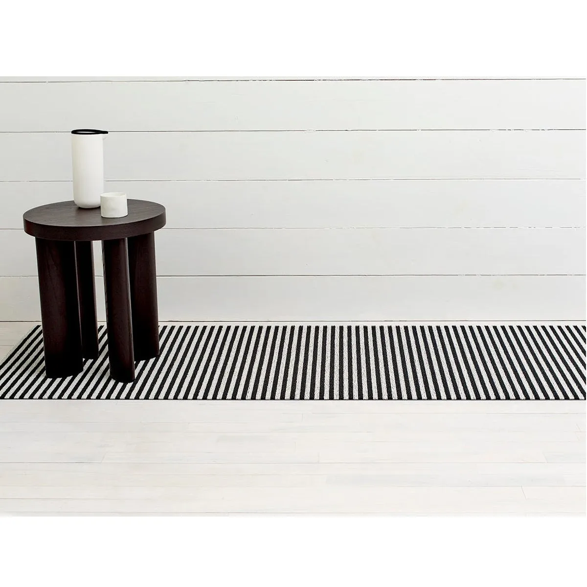 Chilewich Shag Breton Stripe Floormat Tuxedo